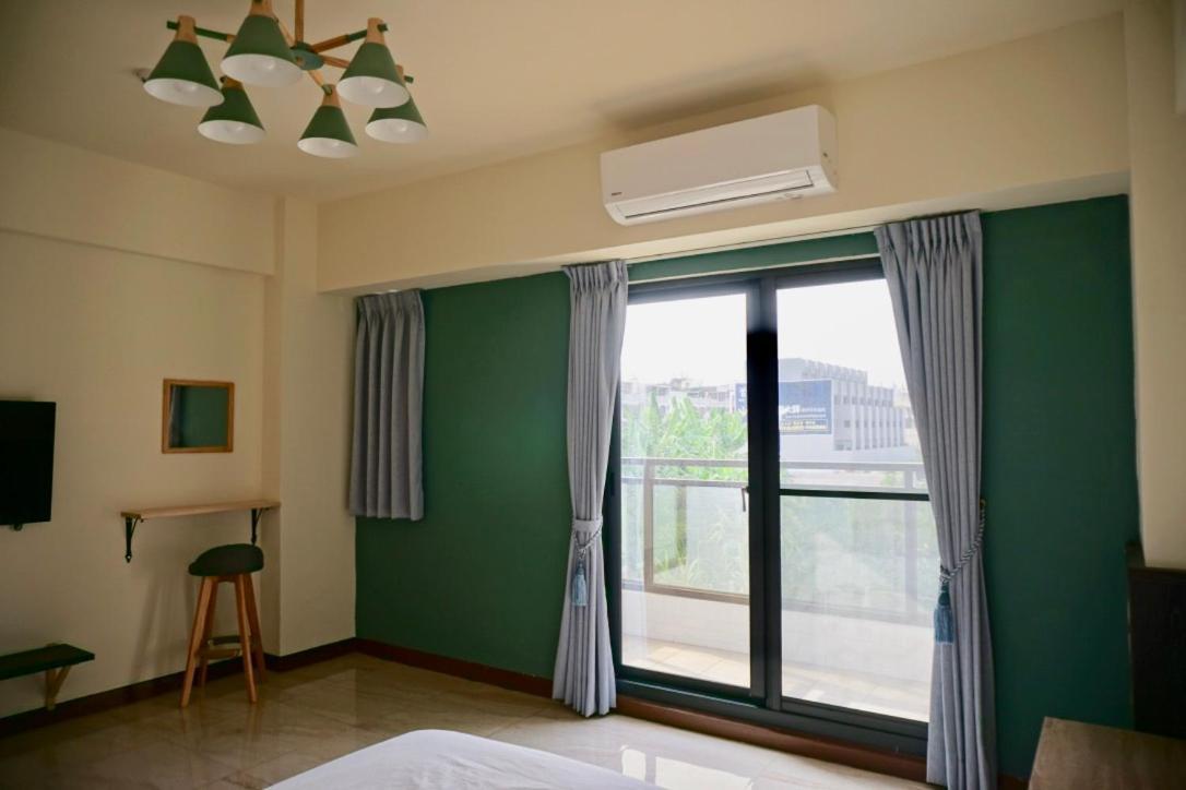 Ｏn The Road Bed & Breakfast Donggang Luaran gambar