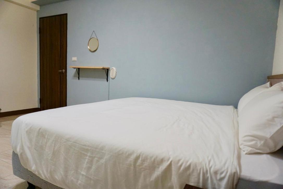Ｏn The Road Bed & Breakfast Donggang Luaran gambar